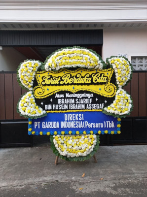Papan Bunga Duka di Parahu
