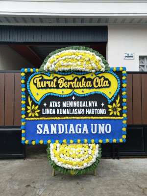 Papan Bunga Duka di Parahu